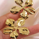 Trending design 18 k gold plated anti tarnish earrings for women chunky look and design