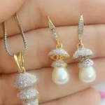 Elite Glittering Jewellery Set